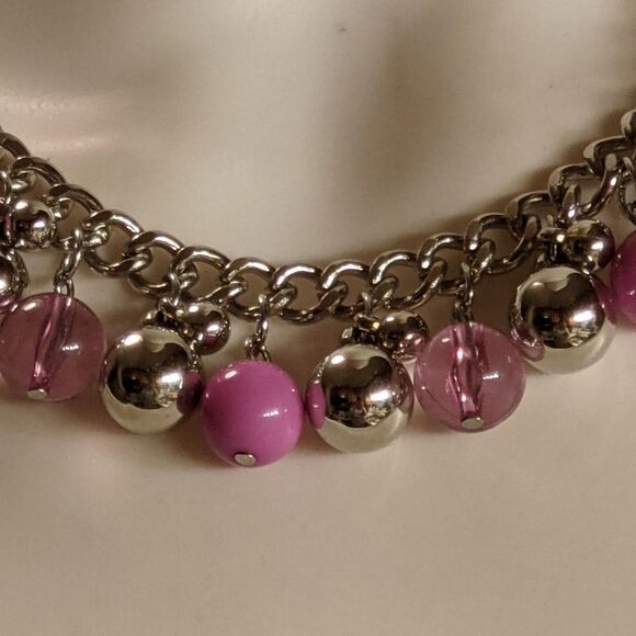 Beautifull purple, sold clear, silver, bead statement necklace - Picture 7 of 13